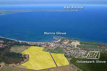 Luftaufnahme von Glowe und Umgebung mit Blick in Richtung Kap Arkona